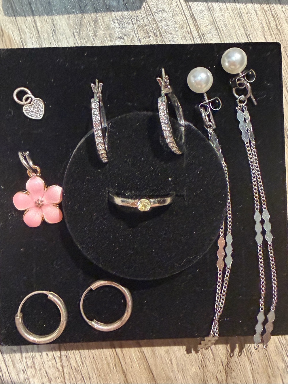 Jewelry bundle - Picture 3 of 16